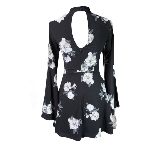 NWT Socialite Harper Floral Flared Sleeve Mini Dress sz XS - Picture 5 of 15